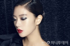 클라라 뷰티 화보, 관능적인 여배우 완벽 변신