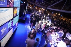 삼성전자, 뉘 블랑슈서 파리지엥 사로잡았다