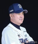 NC, 김경문 감독과 시즌전 이례적 재계약…3년 총액 17억