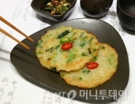 감자전도 브랜드 시대, 집에서도 간편한 ‘생생감자전’ 출시