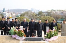 유한양행 창업자 故 유일한 박사 영면 43주기