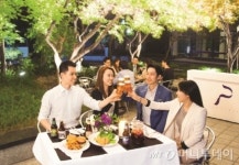 여름밤 도심 특급호텔에서 야외바비큐 즐겨볼까