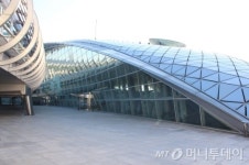 태양열을 막아라...후끈한 윈도 필름 大戰