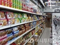 프랜차이즈 대신 유통형 창업.. 수입과자 매장 ‘구스토스낵’