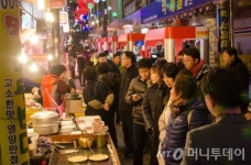 부산 명물로 떠오른 부평 깡통시장을 아시나요?