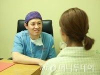 바노바기성형외과, 편안하고 밝은 인상은 취업 플러스 요인