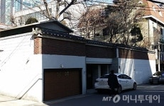 한국서 가장 비싼 단독주택에 누가 사나 봤더니…
