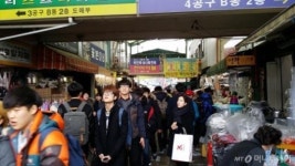 영화가 원수… 국제시장 때문에 문닫는 꽃분이네 옆집