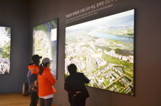 ‘e편한세상 캐널시티 에비뉴’ 모델하우스에 많은 인파 몰려