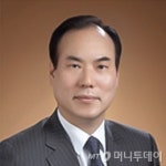 방산비리 수사 현대重-신임 법무실장은 檢총장 연수원 동기