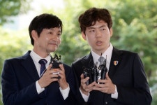 법정에 선 김조광수 부부 동성부부 인정해달라