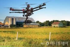 [MIT 리뷰] 드론과 스마트폰으로 농장 관리한다