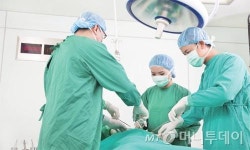 인공지능의 도전 힘겨워 할 10년 뒤 의사들
