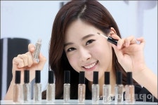 [사진]디바덤 자연스러운 아이 메이크업