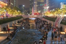 청계천 복원 10년, 누적방문객 1.9억명…청계박물관 새단장