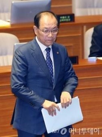 '황우여 해임건의안', 정종섭 탄핵소추안' 모두 자동폐기