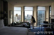 화제의 호텔 포시즌스 직접 투숙해보니…