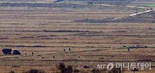 北,  무단 입북 우리 국민 1명 판문점 통해 송환