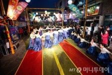 경북 영덕대게축제 '성료'