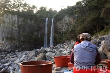 [이호준의 길위의 편지] 제주도에서 만난 사람들