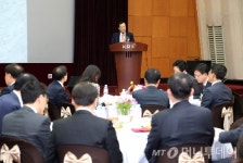 대기업 총수일가 등 비등기 임원도 연봉 공개해야