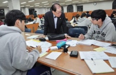 건양대 김희수 총장, 시험기간 학생들 격려