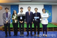 북촌서 홀로그램으로 태평무를, 보안여관서 증강현실로 이중섭작품을 감상