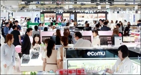 [사진]관광객들로 북적이는 두타면세점