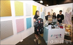 [사진]현대百 무역센터점, 제1회 패션&아트 페어 개최