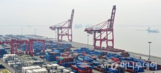 17개월째 하락 5月 수출 6.0% 감소…반도체·철강↓(2보)