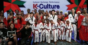 케냐의 한류 팬들, 한-케냐 문화공연서 한국음악에 빠졌다