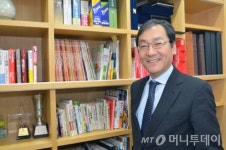 [단독]도시락 1위 한솥,이영덕 회장에 42억 현금배당