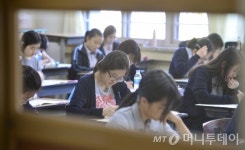 경찰, 모의평가 유출 교사-학원강사 금전거래 포착