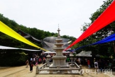 망자와 이별, 산자의 평화…예술이 된 영산재