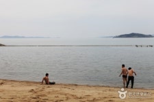 동남아 뺨치네 코발트색 물빛부터 인공 해수풀장까지