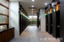 로얄&컴퍼니, 고속도로 휴게소 화장실 개선 나선다