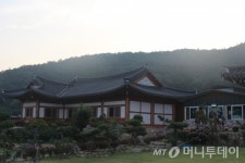 바다의 엄마는 섬…폭염 어루만지며 토닥토닥