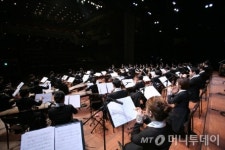새롭게 혹은 화려하게…8월, 이대로 놓치기 아쉬운 공연