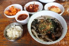 울긋불긋 가을, 단풍 구경 떠난다면…경북 영주 맛집 5