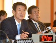 [법사위 국감]'절벽답변'에 뿔난 野 