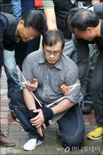 [사진]오패산 총격범 성병대 현장검증