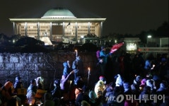 이젠 여의도까지…이동통신 3사 기지국 확보 총력
