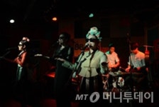 젊은 국악밴드 악단광칠, 오늘 정동극장 단독공연