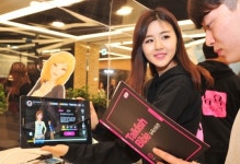 잉포자들 모여라… 토크리시, 앱론칭 기념 팝업스토어 운영