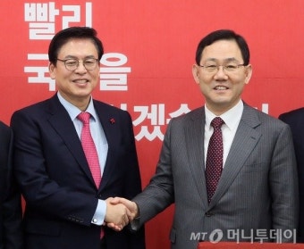 주호영, 정우택에 개혁보수신당 성향 비례대표 출당 요청