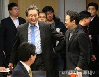 보수신당 기조는 '깨따보수'…법인세인상·추경 모두 반대
