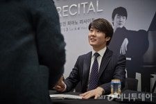 피아니스트 조성진, 쇼팽 스페셜리스트 틀 깬다