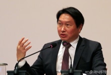 최태원 회장 절제하고 나눠야 진짜 성공