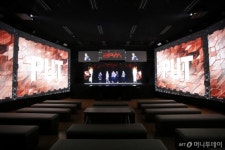 KT, 광주에 홀로그램 극장 문 열어