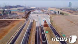 [포토is…]인천김포고속도로 개통됐다… 통행료 최대 2600원